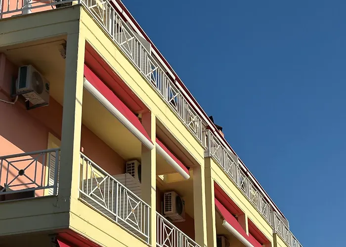Brati Ii Hotel