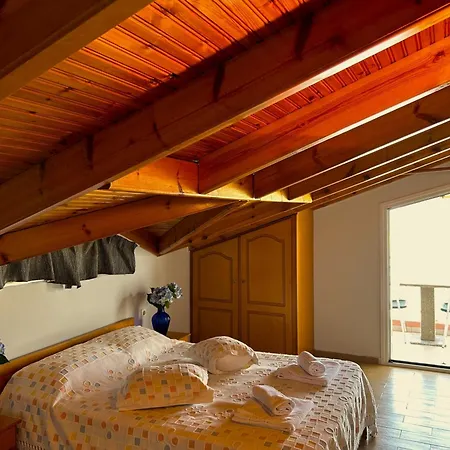Brati Ii Hotel 2*