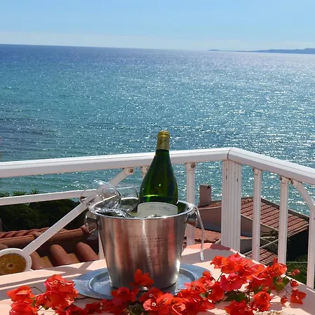 Brati Ii Hotel