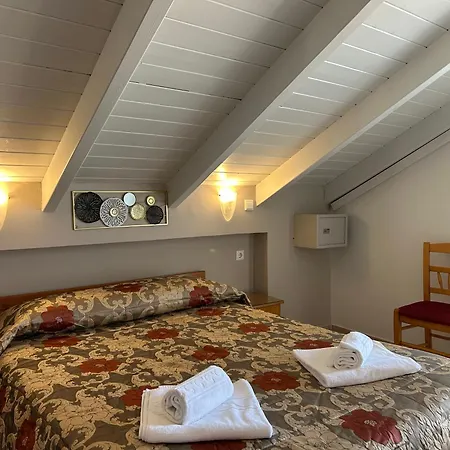 Otel Brati Ii Arkoudi